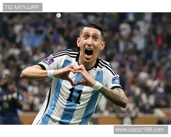 如何通过细节刻画展现足球明星迪马利亚的运动风采与个人魅力